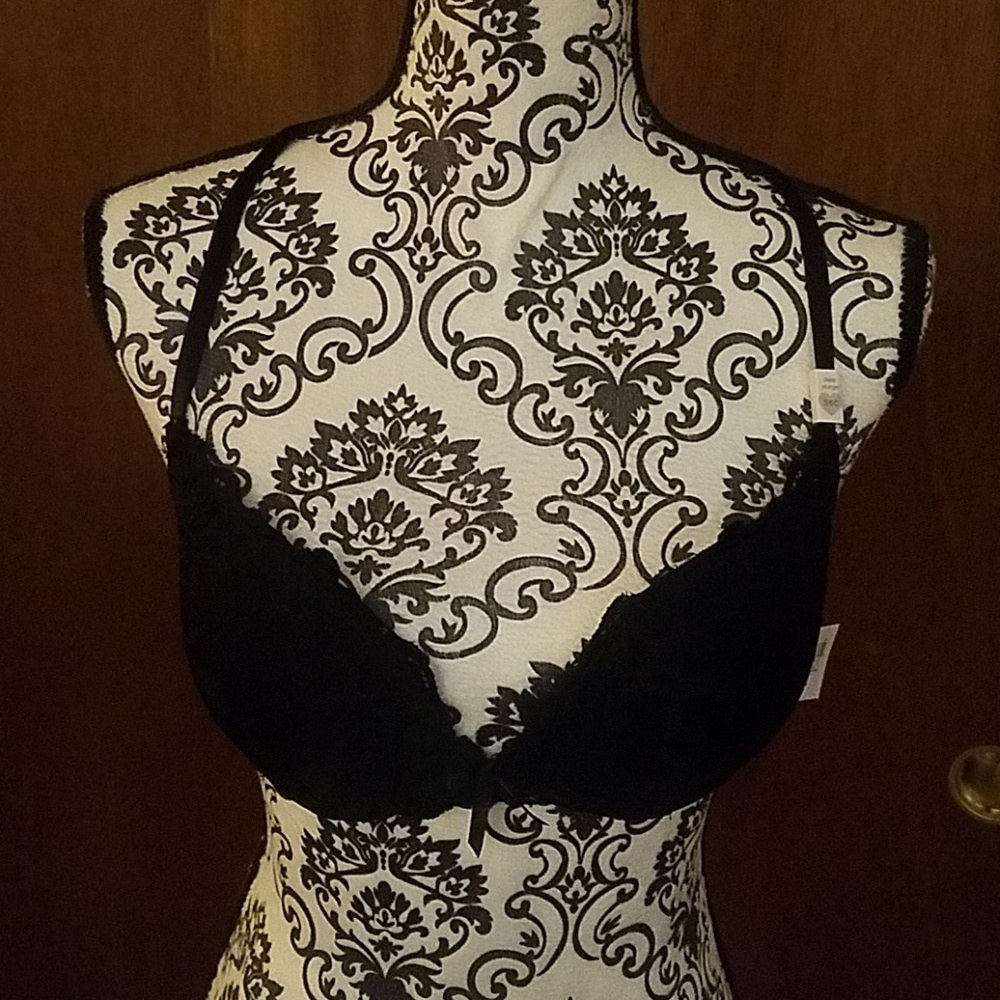 NWT Rue 21 black push up bra. 36C